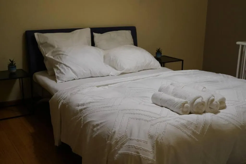 Family Friendly 1 Bed Appartment Brussels Belgium